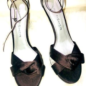 Marc Fisher classic heels